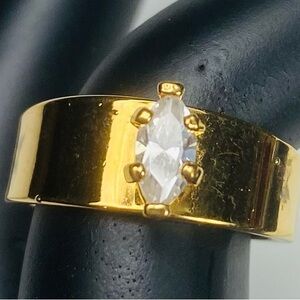 14k Womens Heavy Gold Band w. Marquis Cut Crystal Sz 6